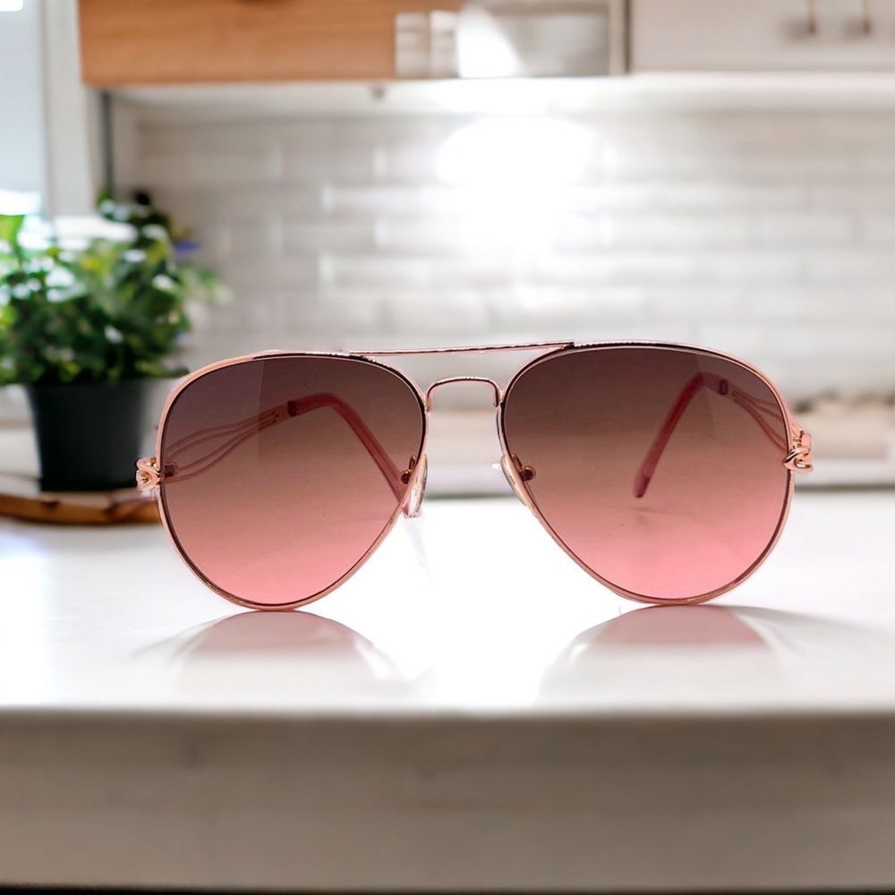 Oversized Rose Gold Frame Aviators with Brown to Pink Variated Lens